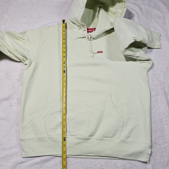 Supreme Light Green Hoodie Size M. - Picture 14 of 14